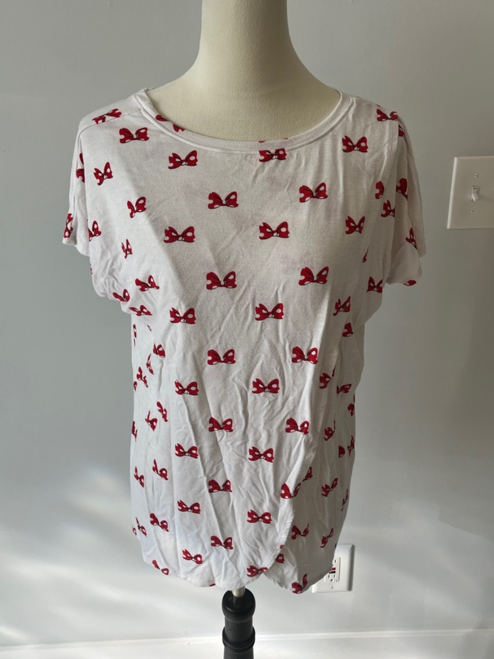 Women's White Short Sleeve Tee with Red Bow Print Minnie Mouse Disney